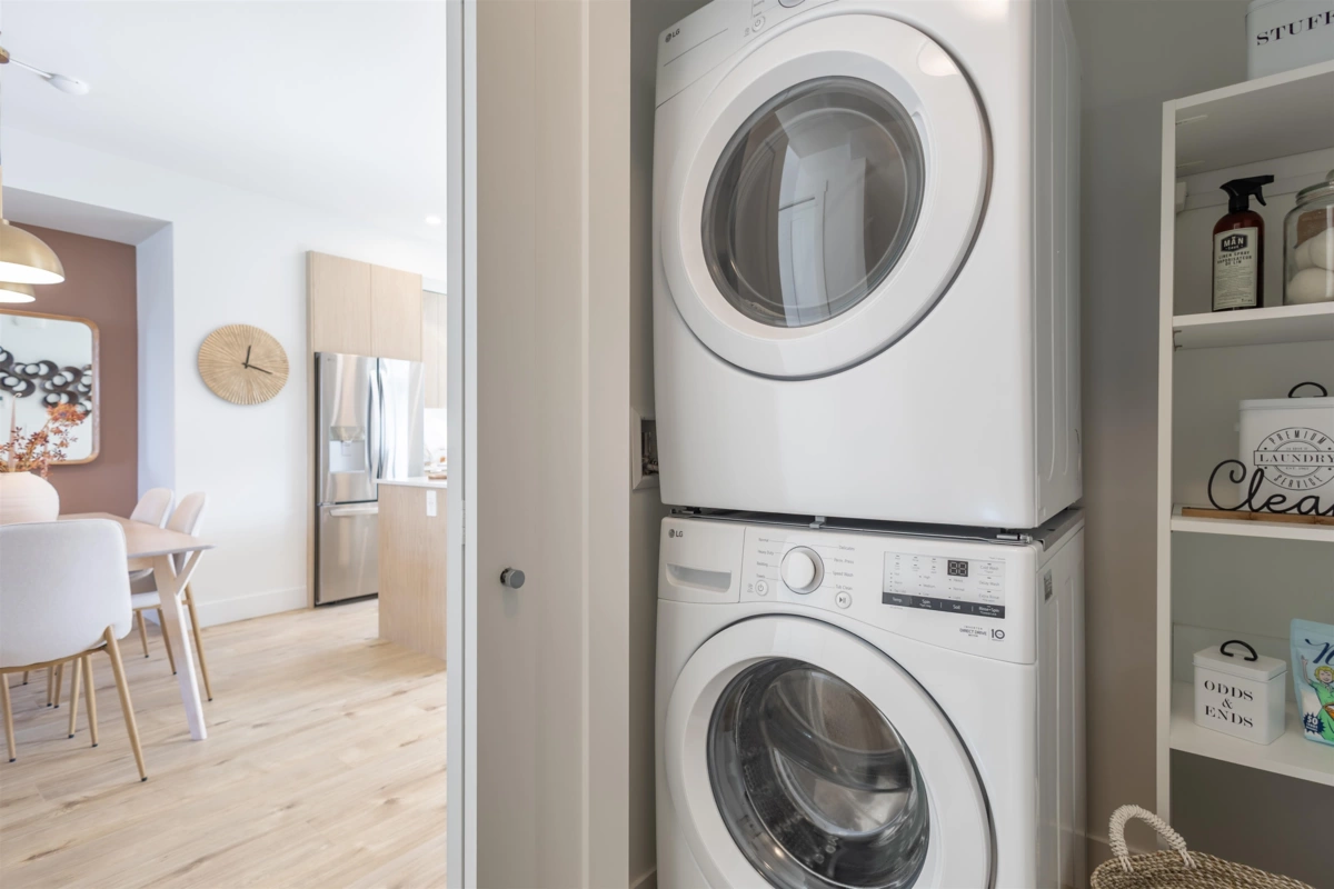 Breakfast Nook Photo of 3 16325 21 Avenue, Surrey, BC