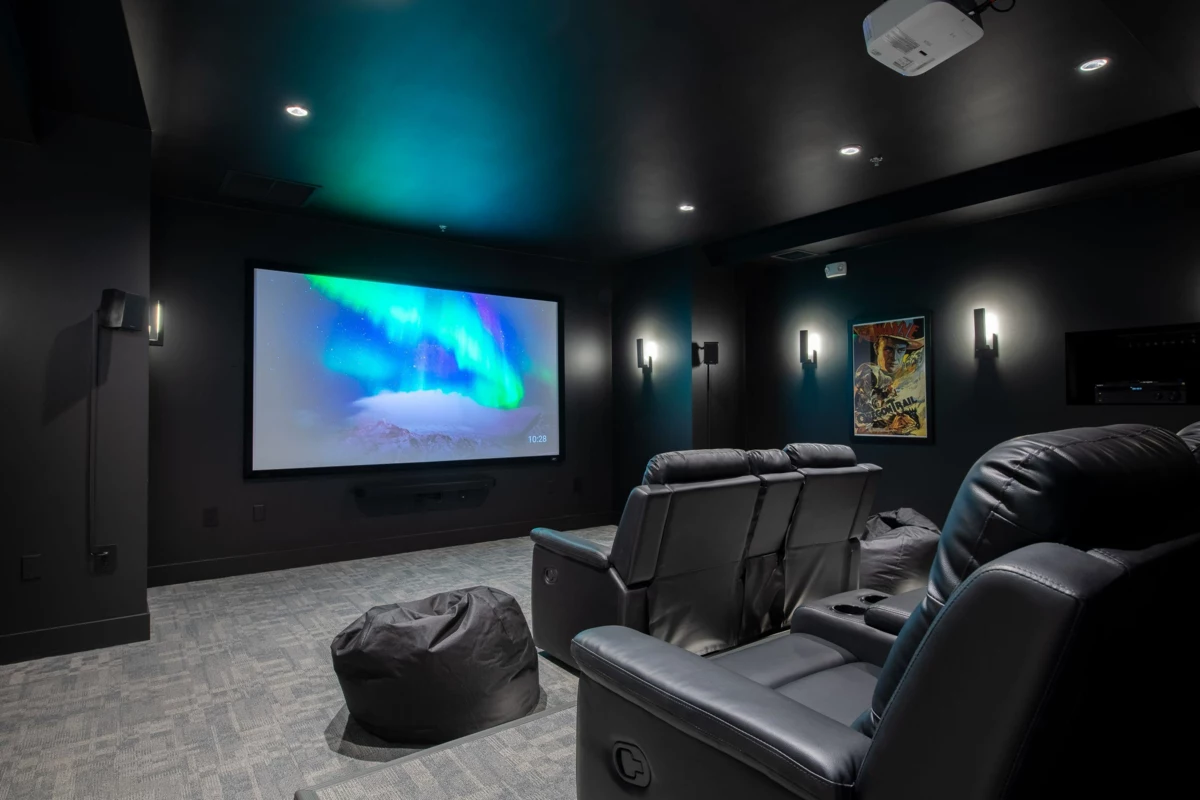 Hallway Photo of 3 16325 21 Avenue, Surrey, BC