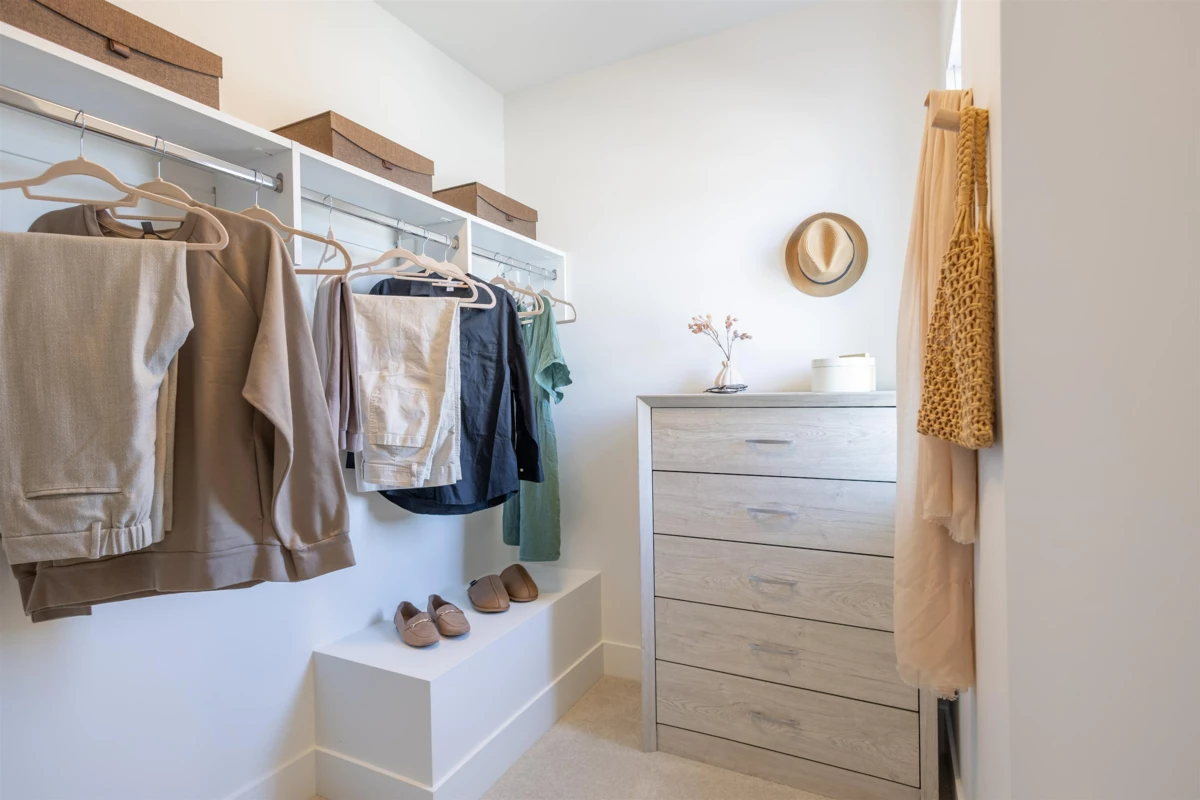 Walk-In Closet Photo of 3 16325 21 Avenue, Surrey, BC