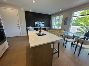 Breakfast Nook Photo of 344 E 17th Street, North Vancouver, BC
