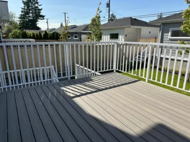 Front Yard Photo of 344 E 17th Street, North Vancouver, BC