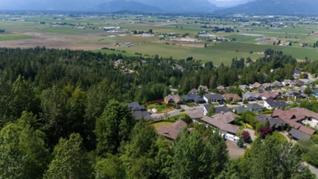 Family Room Photo of 7287 Mount Thurston Drive, Chilliwack, BC