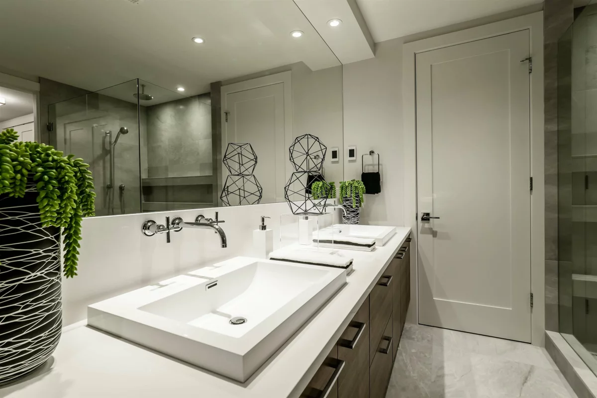 Primary Bathroom Photo of 2336 Folkestone Way, West Vancouver, BC