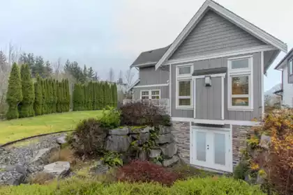 40899 The Crescent, Squamish, BC, Squamish — Single Family Residence for sale