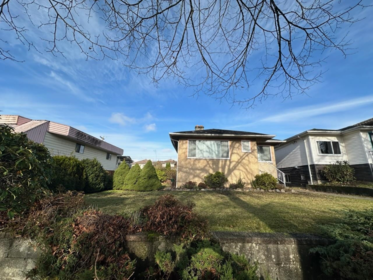1641 E 37th Avenue, Vancouver, BC, Vancouver — Single Family Residence for sale