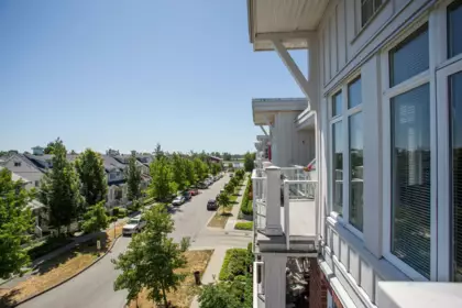 Swimming Pool Photo of 425 4280 Moncton Street, Richmond, BC