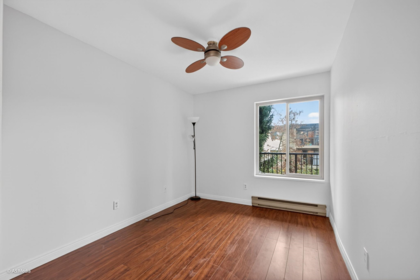 Powder Room Photo of 107 10438 148 Street, Surrey, BC
