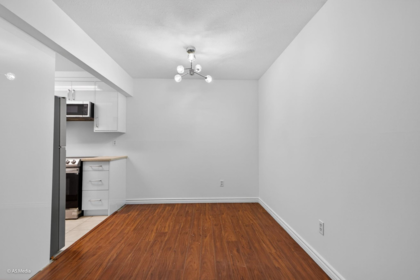 Primary Bathroom Photo of 107 10438 148 Street, Surrey, BC