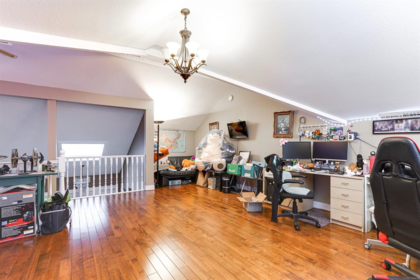 Entry Foyer Photo of 9420 157 Street, Surrey, BC