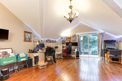 Laundry Room Photo of 9420 157 Street, Surrey, BC