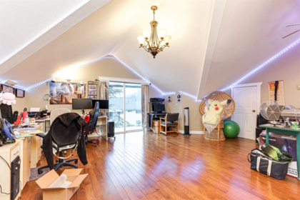 Mudroom Photo of 9420 157 Street, Surrey, BC