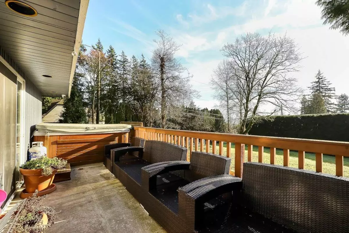 Family Room Photo of 12970 56 Avenue, Surrey, BC