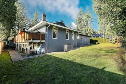 Front Yard Photo of 12970 56 Avenue, Surrey, BC