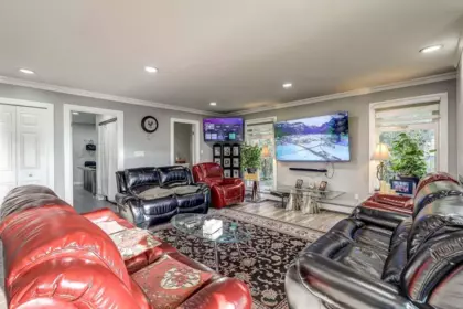 Primary Bedroom Photo of 12970 56 Avenue, Surrey, BC