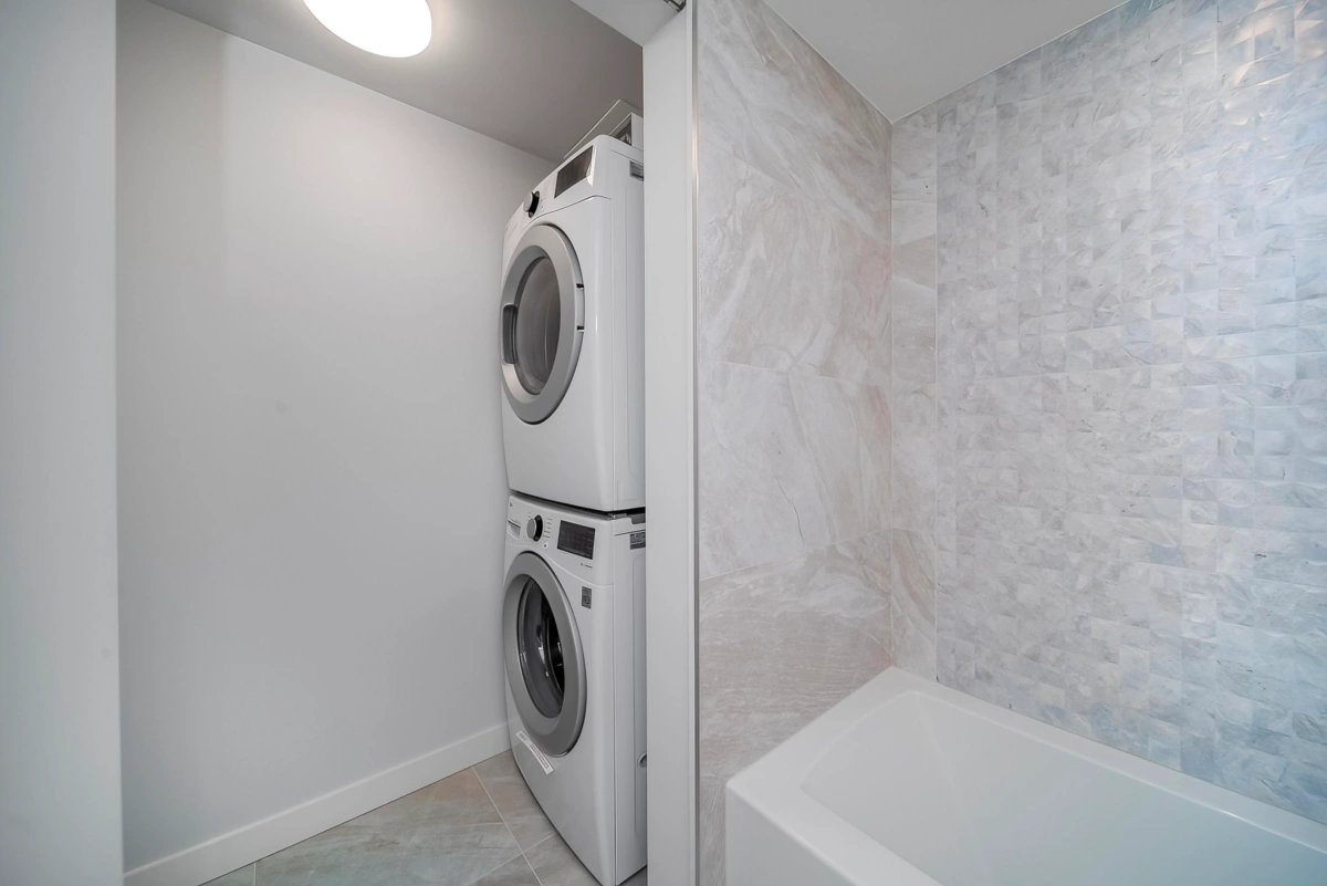 Loft / Bonus Room Photo of 1005 6833 Buswell Street, Richmond, BC