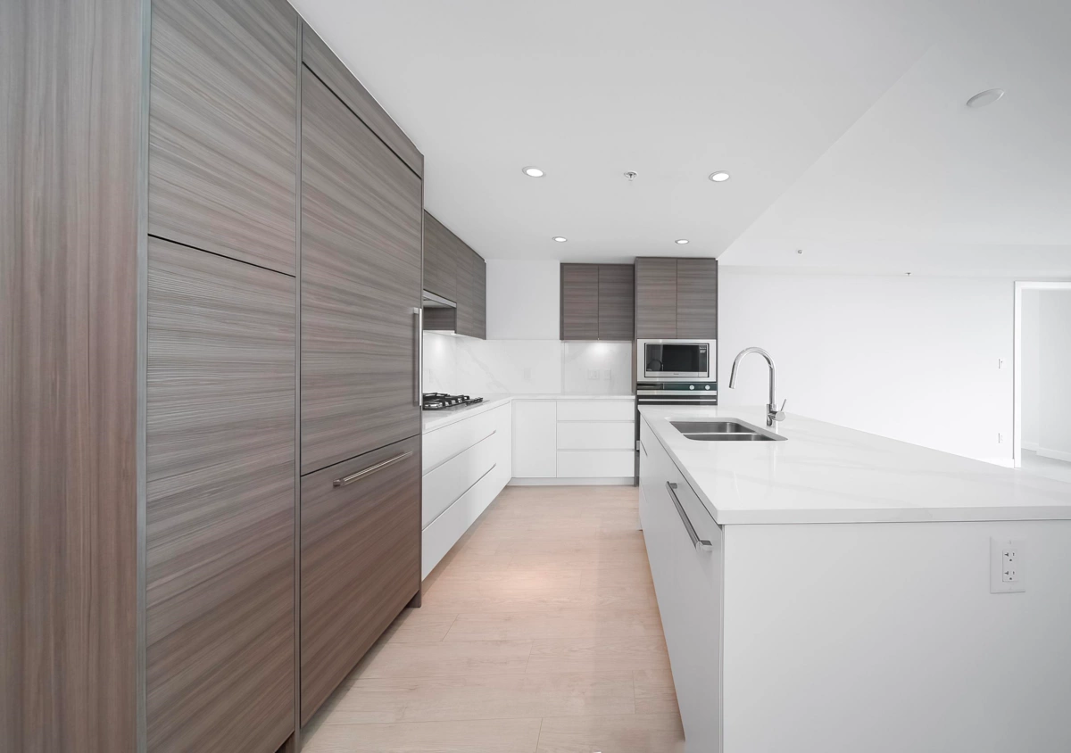 Walk-In Closet Photo of 1005 6833 Buswell Street, Richmond, BC