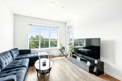Kitchen Photo of 507 13623 81a Avenue, Surrey, BC