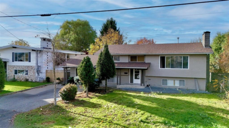 Breakfast Nook Photo of 9161 Hazel Street, Chilliwack, BC
