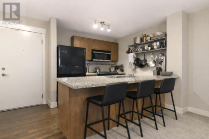402 1211 Village Green Way, Squamish, BC, Squamish — Apartment/Condo for sale