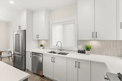 Kitchen Island Photo of 11960 4th Avenue, Richmond, BC