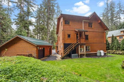Fitness Center Photo Near 15041 Root Roundabout, Sunshine Valley, BC
