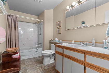 Basement Recreation Room Photo of 306 45660 Knight Road, Chilliwack, BC