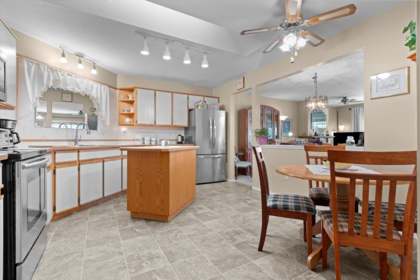 Breakfast Nook Photo of 306 45660 Knight Road, Chilliwack, BC