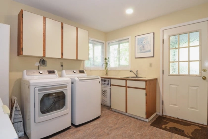 Mudroom Photo of 2488 139 Street, Surrey, BC