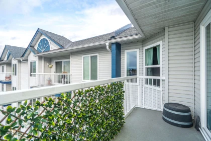 Basement Recreation Room Photo of 309 17695 58 Avenue, Surrey, BC