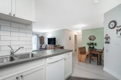 Breakfast Nook Photo of 309 17695 58 Avenue, Surrey, BC