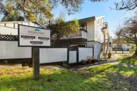 54 912 Premier Street, North Vancouver, BC