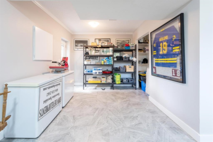 Laundry Room Photo of 10069 276 Street, Maple Ridge, BC