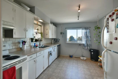 4726 Laurel Avenue, Sechelt, BC, Sechelt — Single Family Residence for sale
