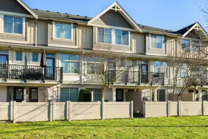 25 19525 73 Avenue, Surrey, BC, Surrey — Townhouse for sale
