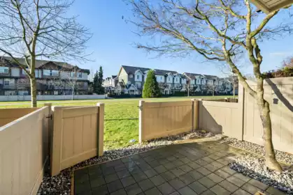 25 19525 73 Avenue, Surrey, BC, Surrey — Townhouse for sale