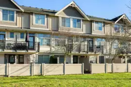 25 19525 73 Avenue, Surrey, BC