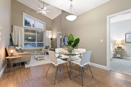 Kitchen Island Photo of 406 45640 Alma Avenue, Chilliwack, BC