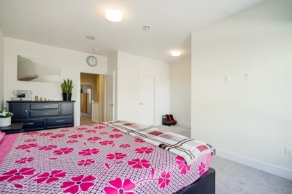 Bedroom 3 Photo of 17 5960 142 Street, Surrey, BC