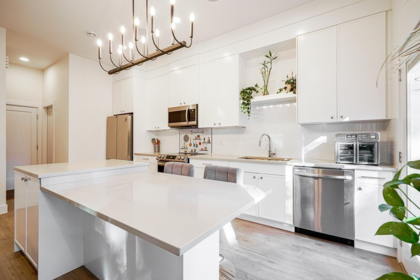 Breakfast Nook Photo of 17 5960 142 Street, Surrey, BC
