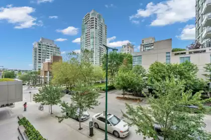 303 1480 Howe Street, Vancouver, BC