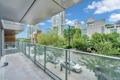303 1480 Howe Street, Vancouver, BC
