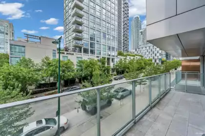 303 1480 Howe Street, Vancouver, BC