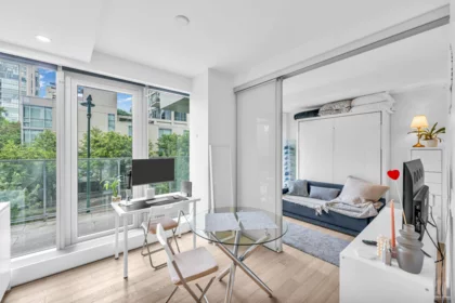 Loft / Bonus Room Photo of 303 1480 Howe Street, Vancouver, BC