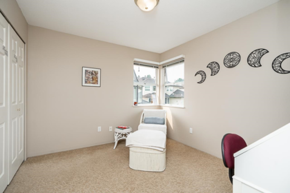 Entry Foyer Photo of 12514 220 Street, Maple Ridge, BC