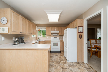 Primary Bedroom Photo of 12514 220 Street, Maple Ridge, BC