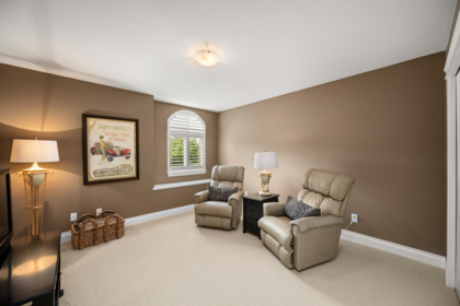 Laundry Room Photo of 1 3300 157a Street, Surrey, BC