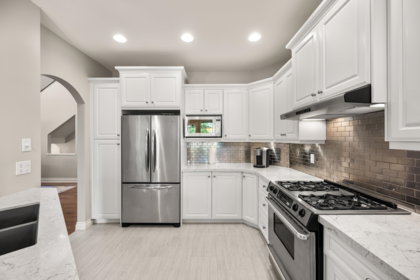 Pantry Photo of 1 3300 157a Street, Surrey, BC