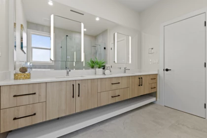 Powder Room Photo of 20158 82 Avenue, Langley, BC