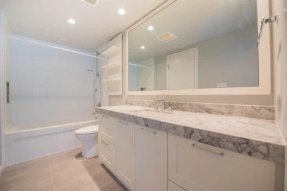 Primary Bathroom Photo of 1203 520 Como Lake Avenue, Coquitlam, BC