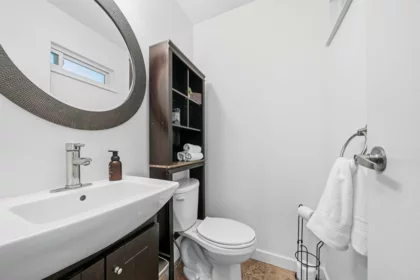 Basement Recreation Room Photo of 4742 Laurelwood Place, Burnaby, BC